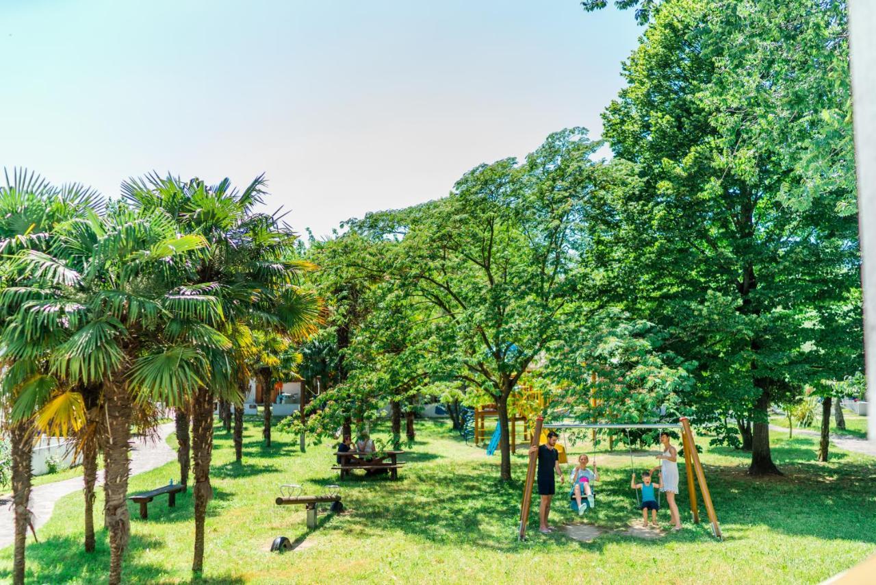 Villaggio Los Nidos Линьяно-Саббьядоро Экстерьер фото
