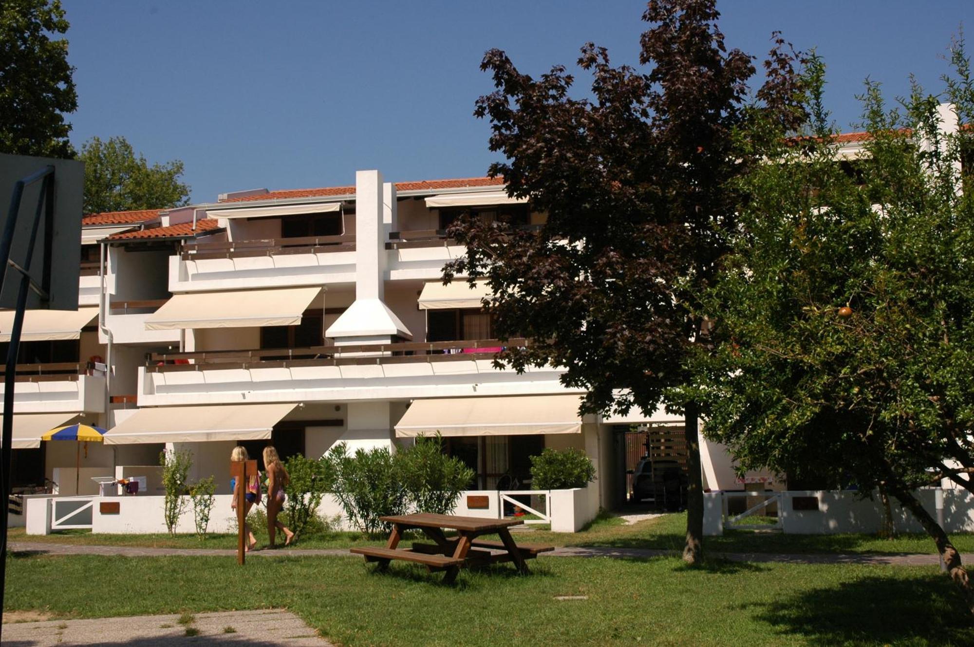 Villaggio Los Nidos Линьяно-Саббьядоро Экстерьер фото