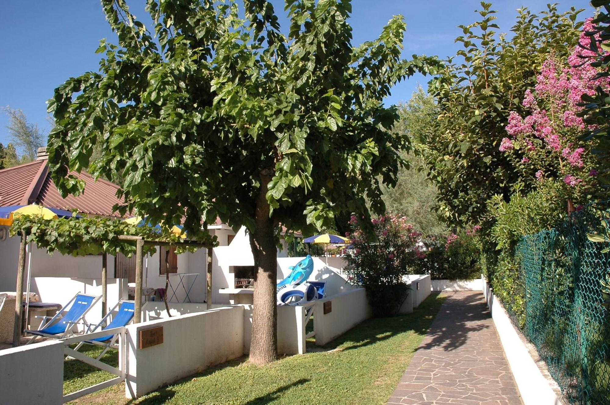 Villaggio Los Nidos Линьяно-Саббьядоро Экстерьер фото