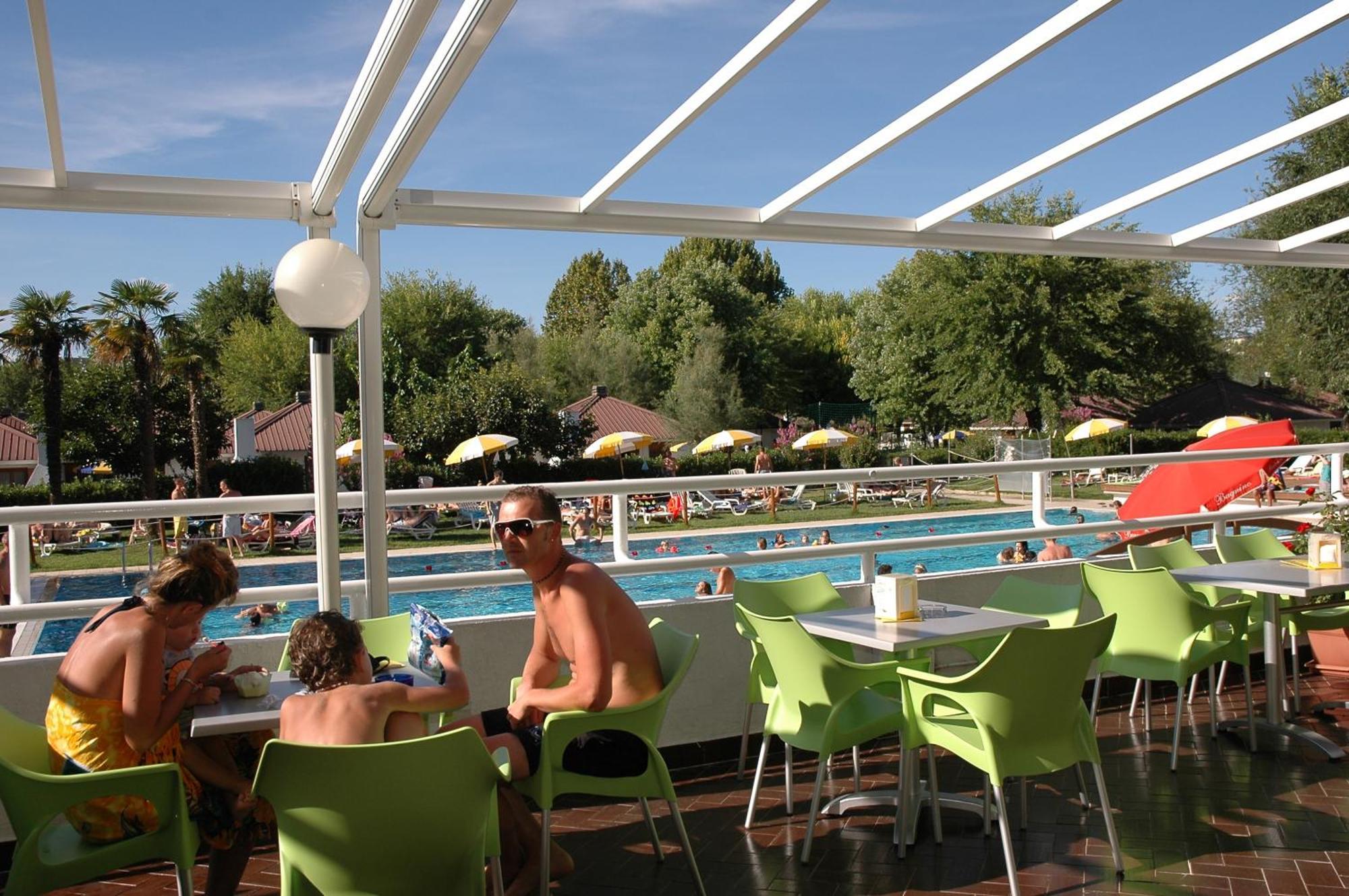 Villaggio Los Nidos Линьяно-Саббьядоро Экстерьер фото